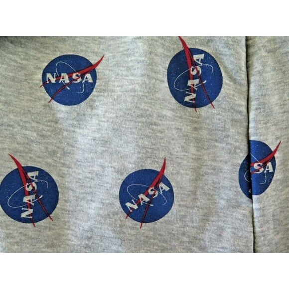 Public Record Men's Sz Large Gray Heather NASA Logo Fleece Shorts NWT - Picture 5 of 5